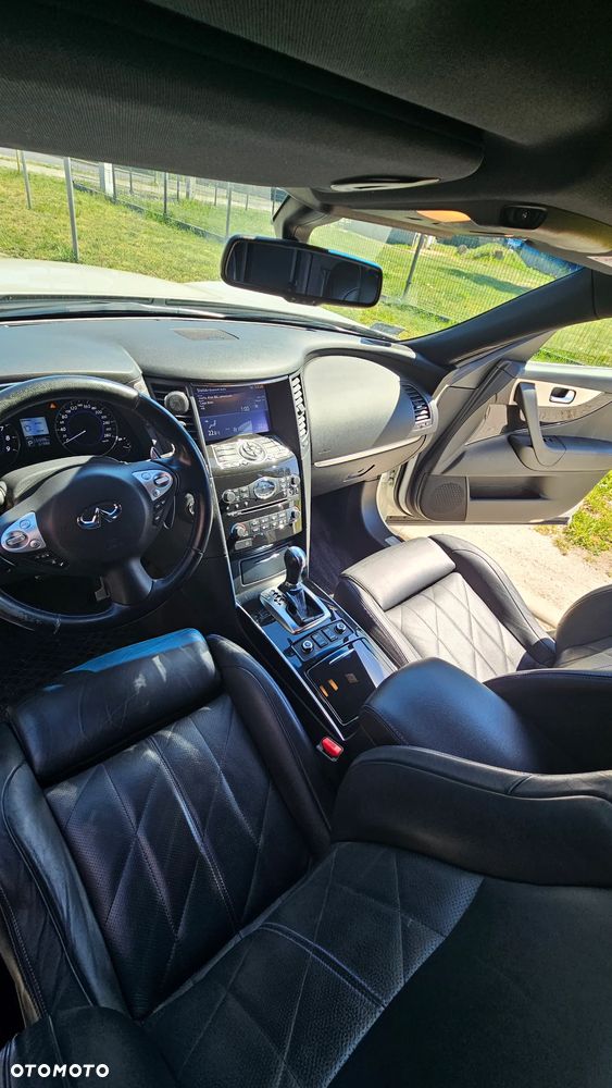 Infiniti QX70 3.7 S Premium - 14