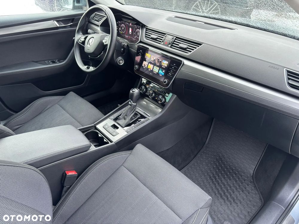 Skoda Superb 2.0 TDI SCR Style DSG - 19