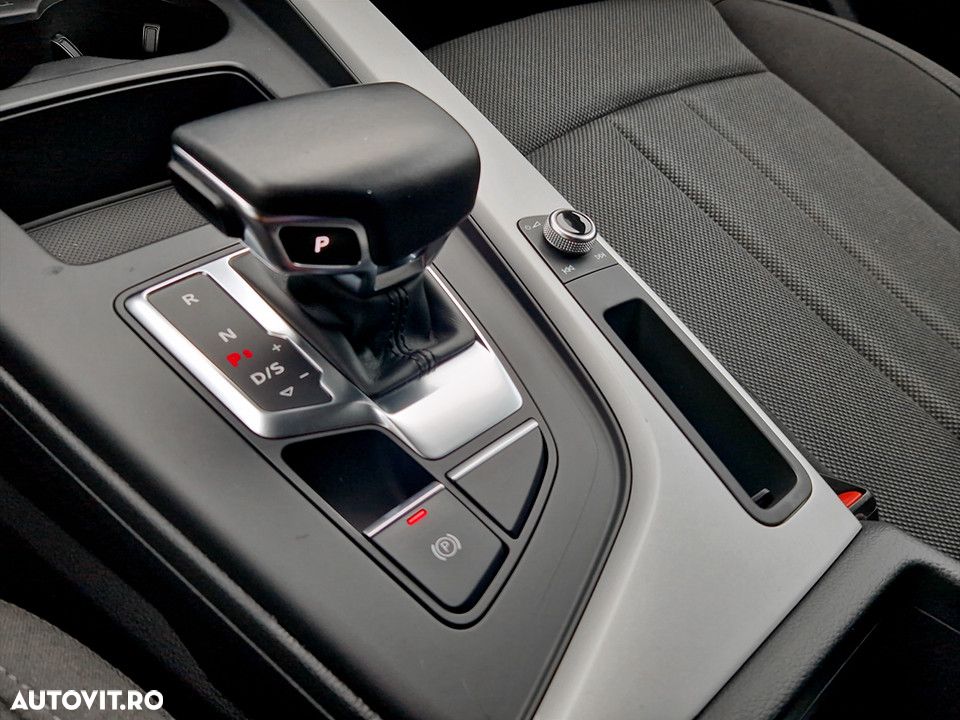 Audi A4 35 TFSI S tronic - 18