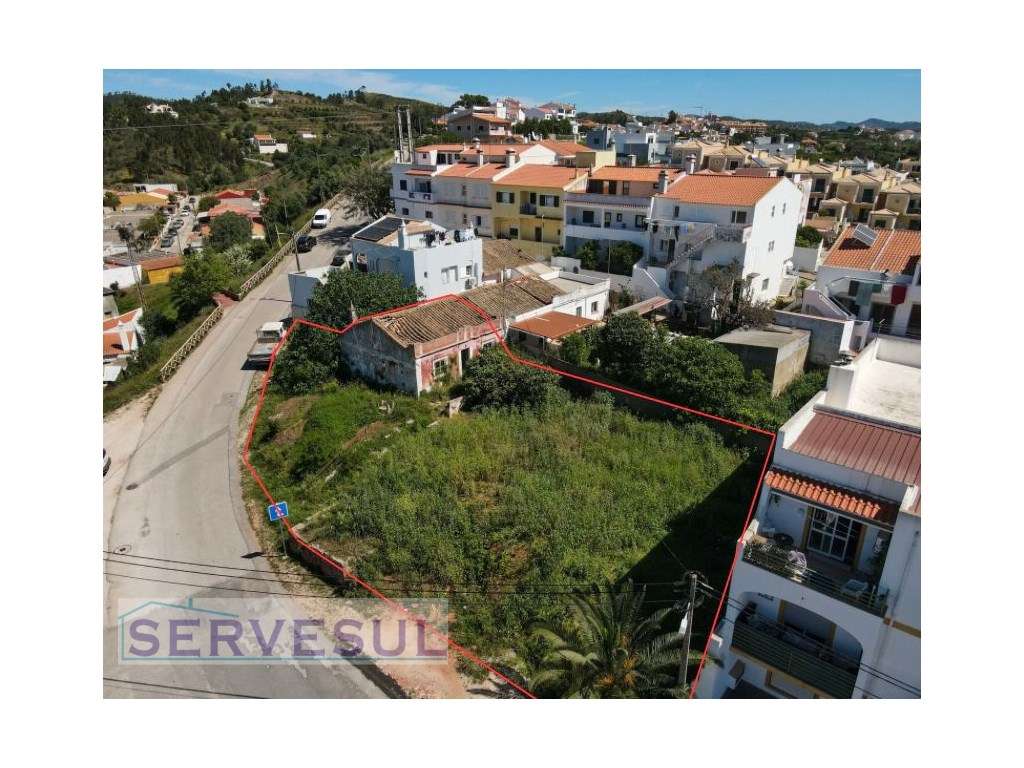 Casa antiga para reconstruir com projeto aprovado para uma moderna ... - Grande imagem: 3/8
