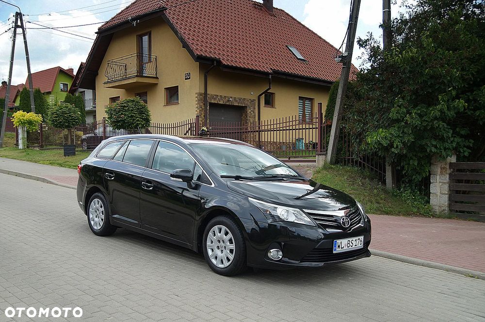 Toyota Avensis 1.8 Prestige - 11