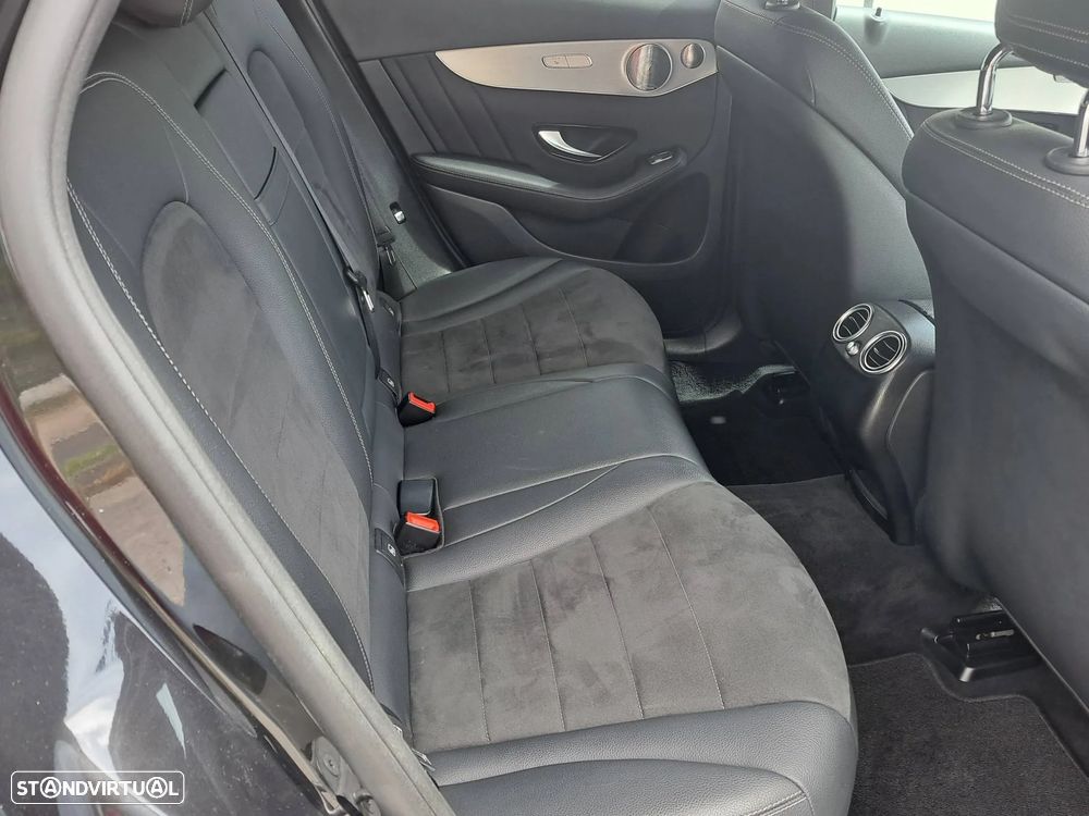 Mercedes-Benz GLC 220 d 4Matic 9G-TRONIC AMG Line - 25