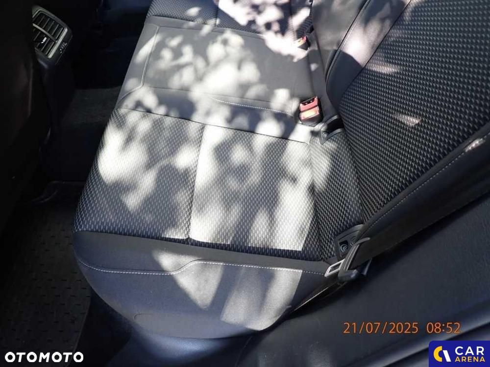 Volkswagen Golf - 17