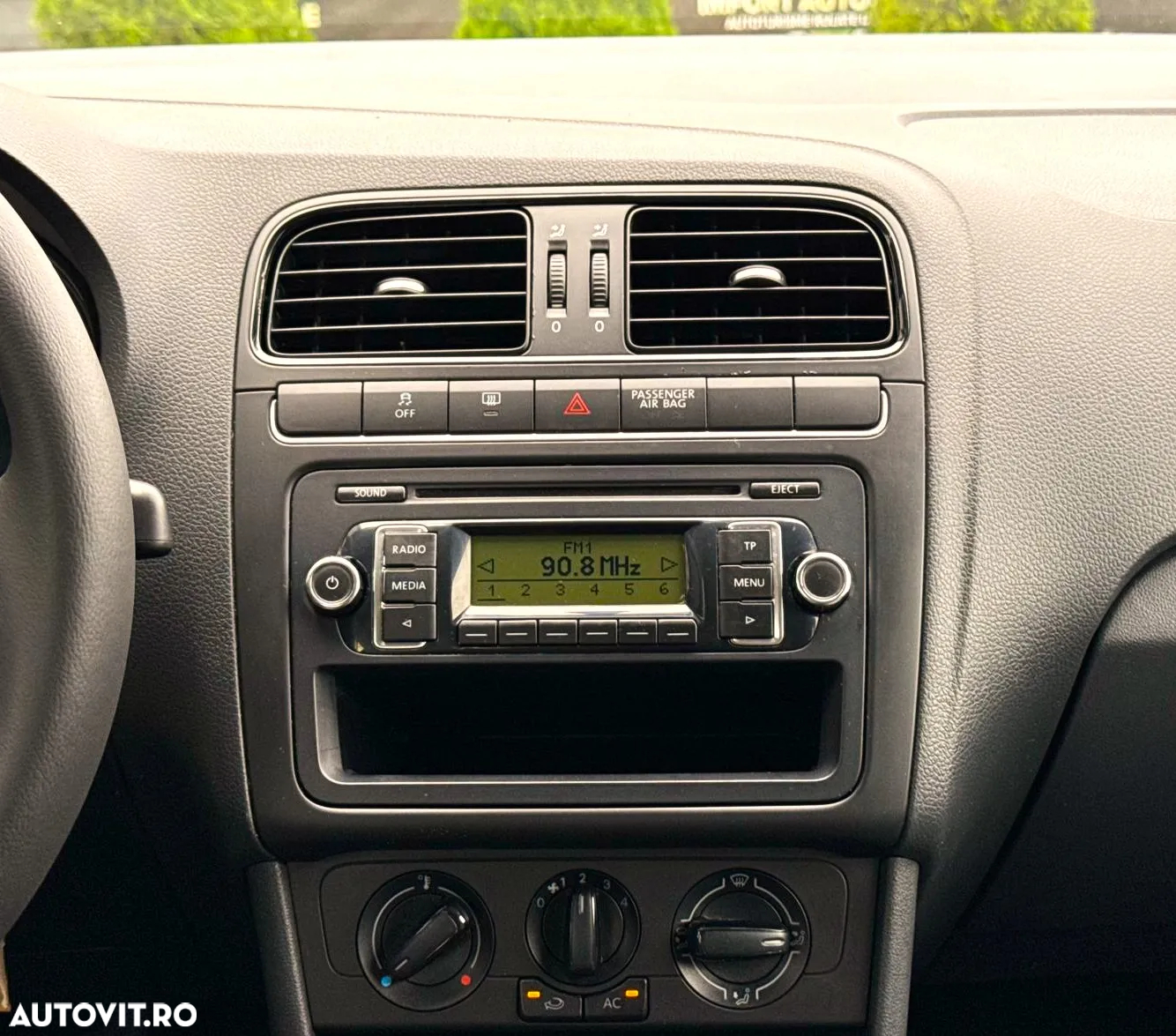 Volkswagen Polo - 18