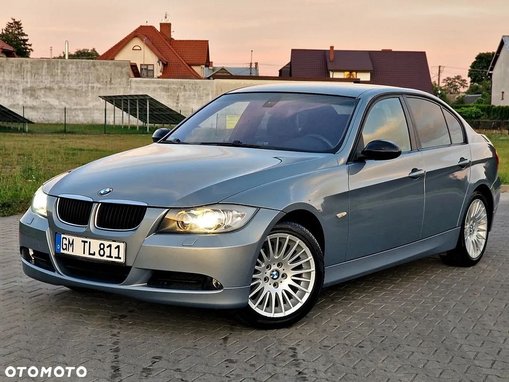 BMW Seria 3 320i - 2