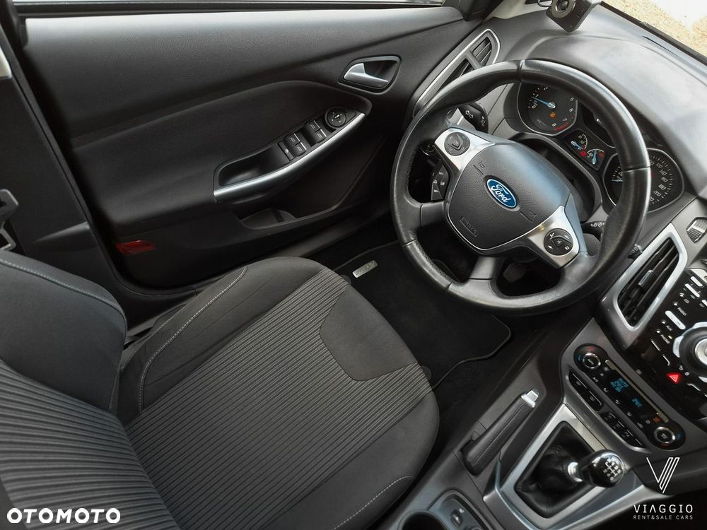Ford Focus 1.6 EcoBoost Titanium - 21