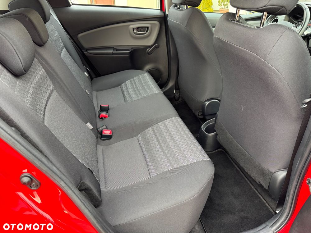Toyota Yaris - 16