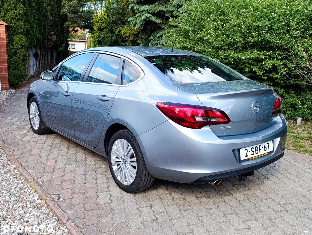 Opel Astra 1.4 Turbo Active - 3
