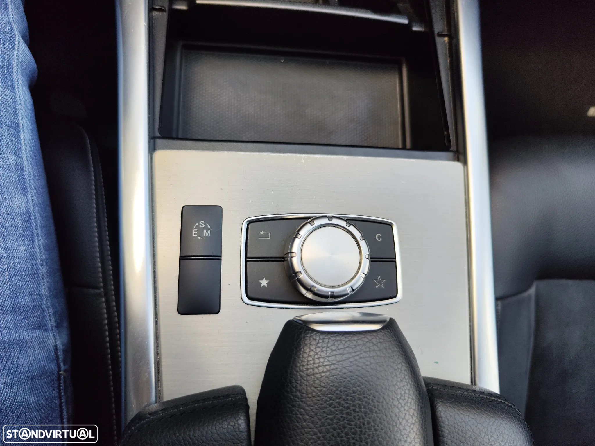 Mercedes-Benz E 300 Bluetec Hybrid Avantgarde - 36