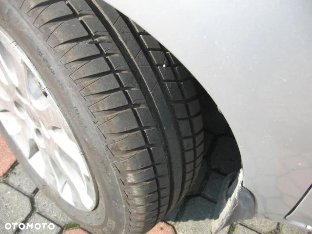 Toyota Yaris 1.33 Luna - 24
