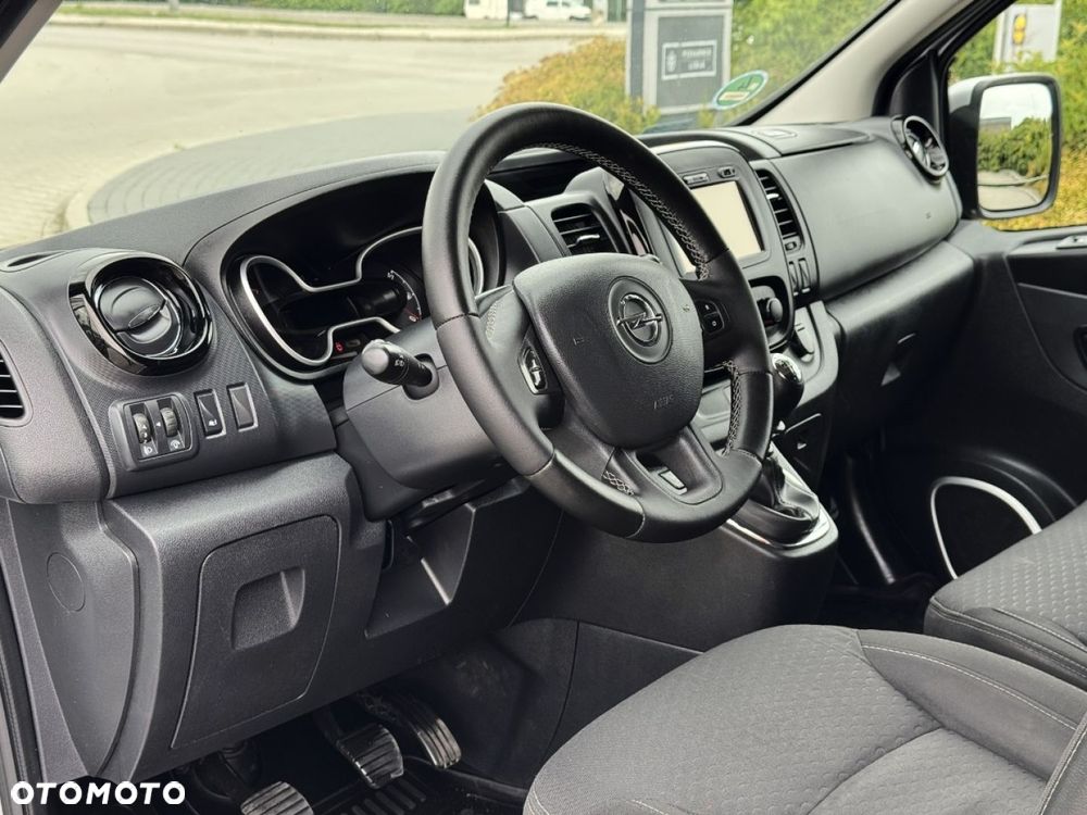 Opel Vivaro - 31
