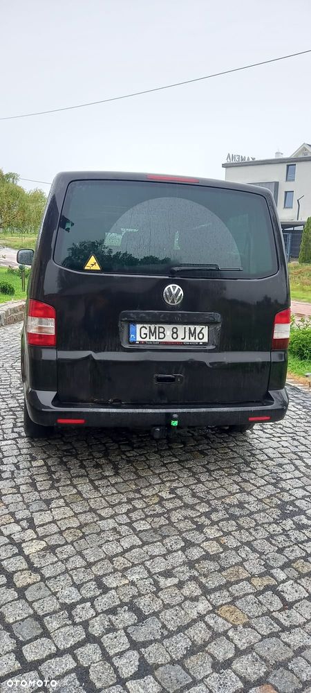 Volkswagen Caravelle - 8