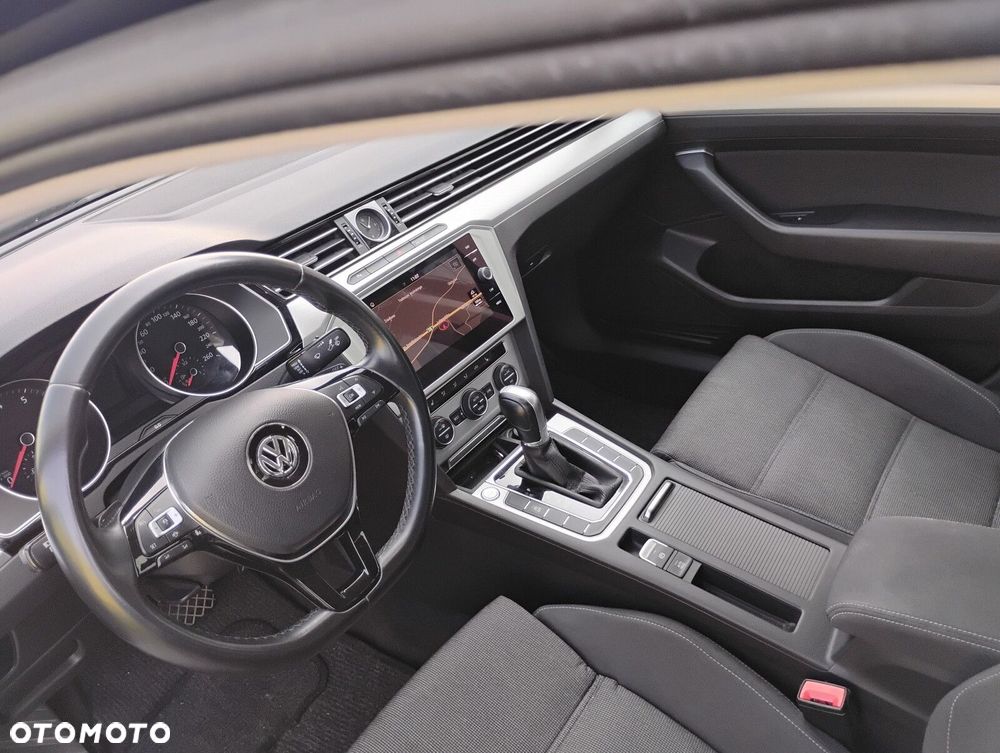 Volkswagen Passat 1.5 TSI EVO Comfortline DSG - 9