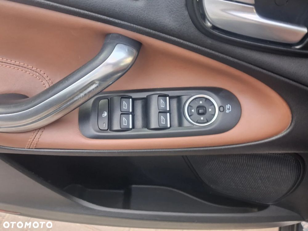 Ford S-Max - 24