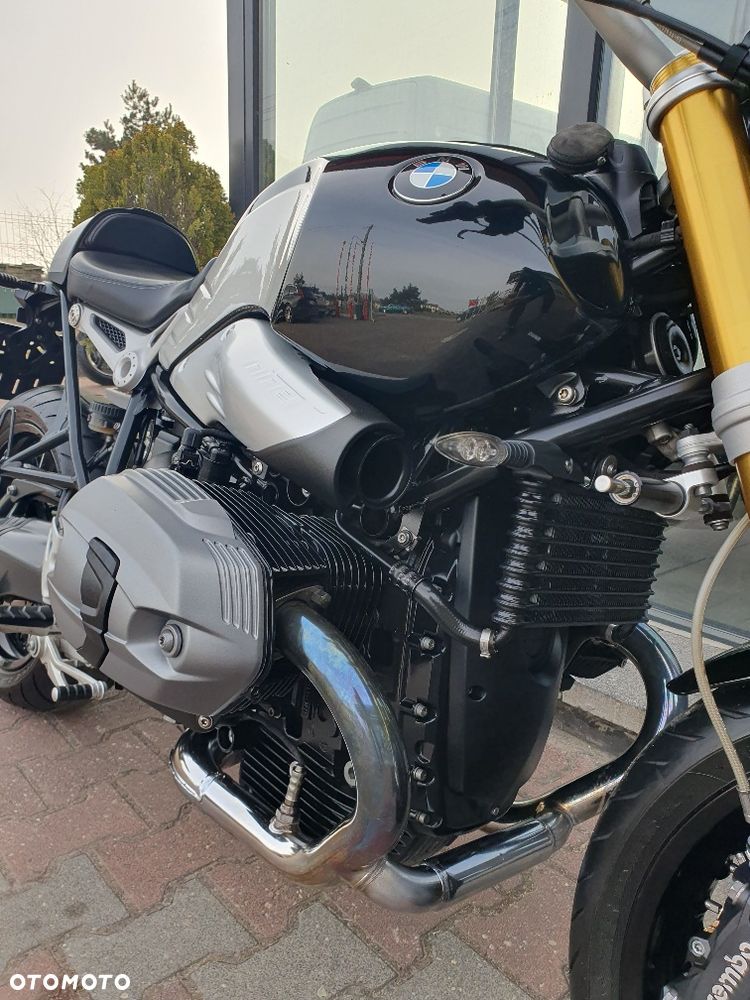 BMW R - 22