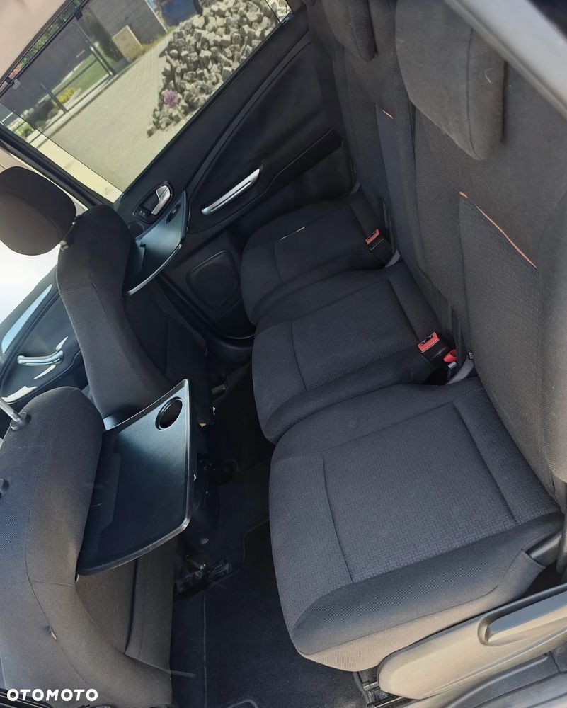 Ford S-Max 2.0 TDCi Trend - 13