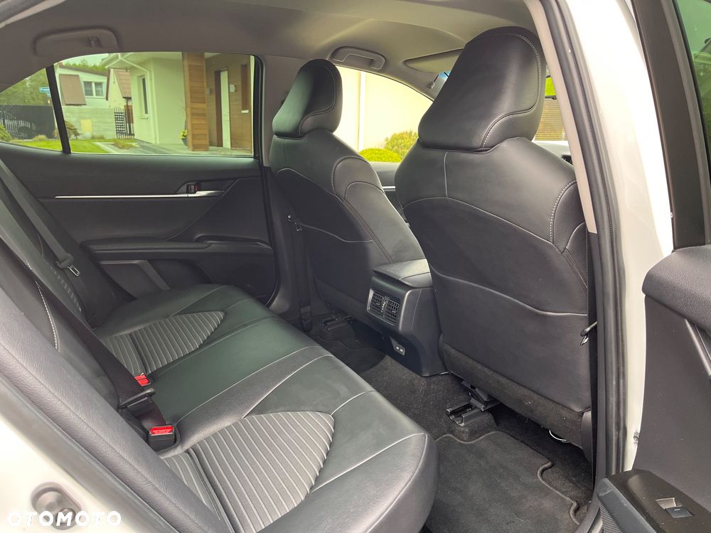 Toyota Camry 2.5 Hybrid Prestige CVT - 10