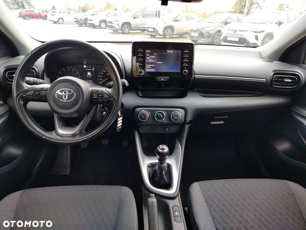 Toyota Yaris - 11