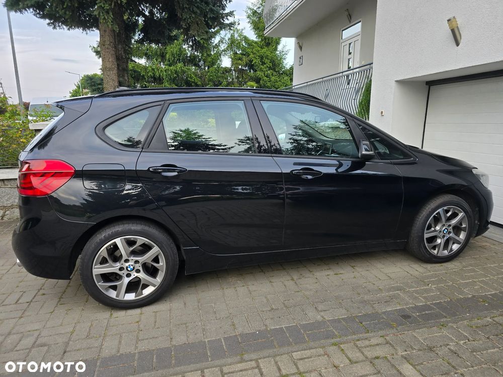 BMW Seria 2 220d Active Tourer Sport Line - 2