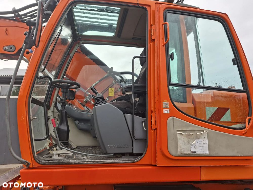 Liebherr A312 - 9