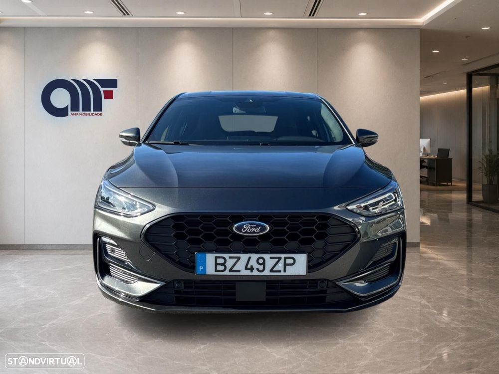 Ford Focus 1.0 EcoBoost MHEV ST-Line X - 2
