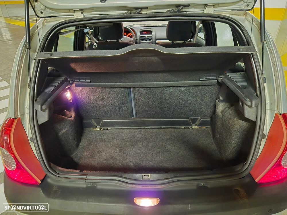 Renault Clio 1.2 16V Confort Dynamique - 25