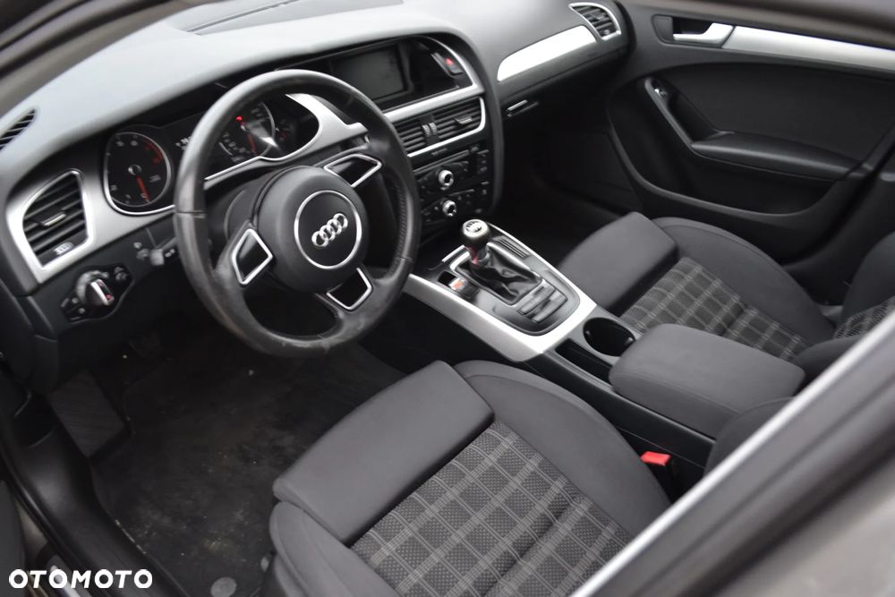 Audi A4 Avant - 16