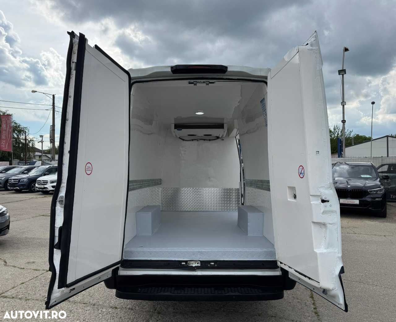 Iveco DAILY FRIGORIFIC - 13
