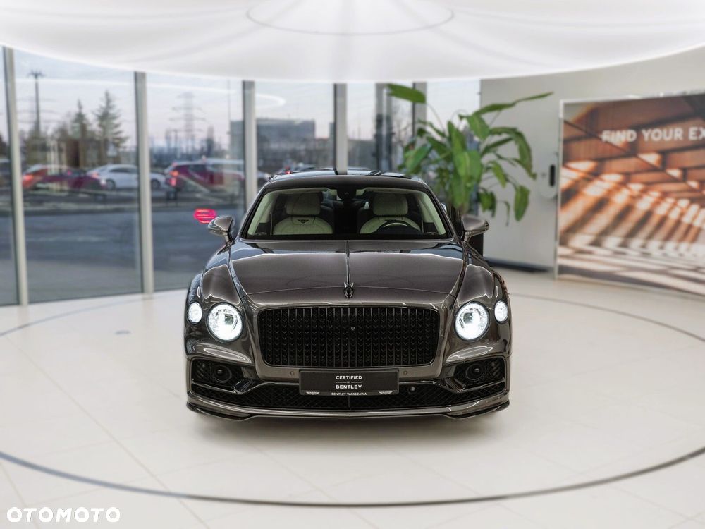 Bentley Flying Spur - 3