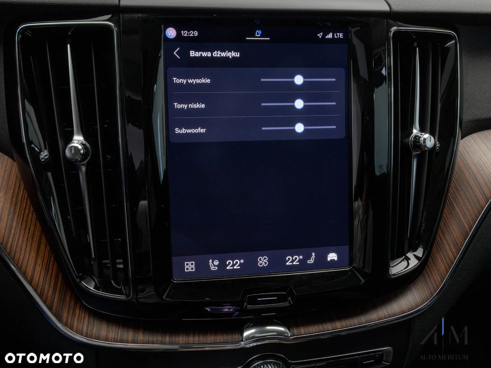 Volvo XC 60 B4 D AWD Ultimate Dark - 33