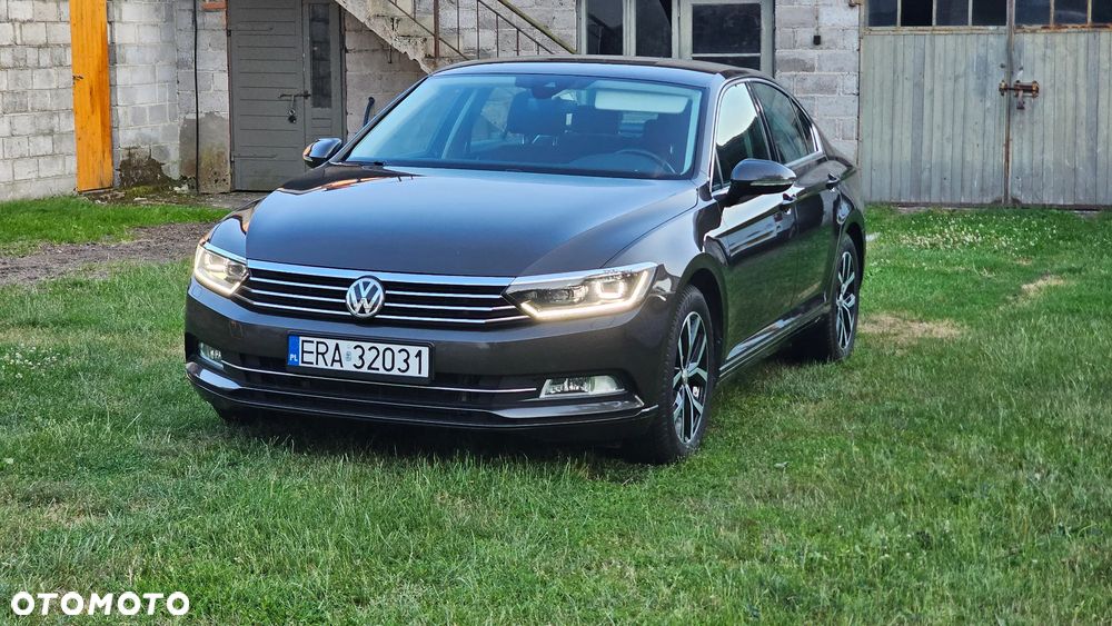 Volkswagen Passat 2.0 TDI SCR Comfortline - 1