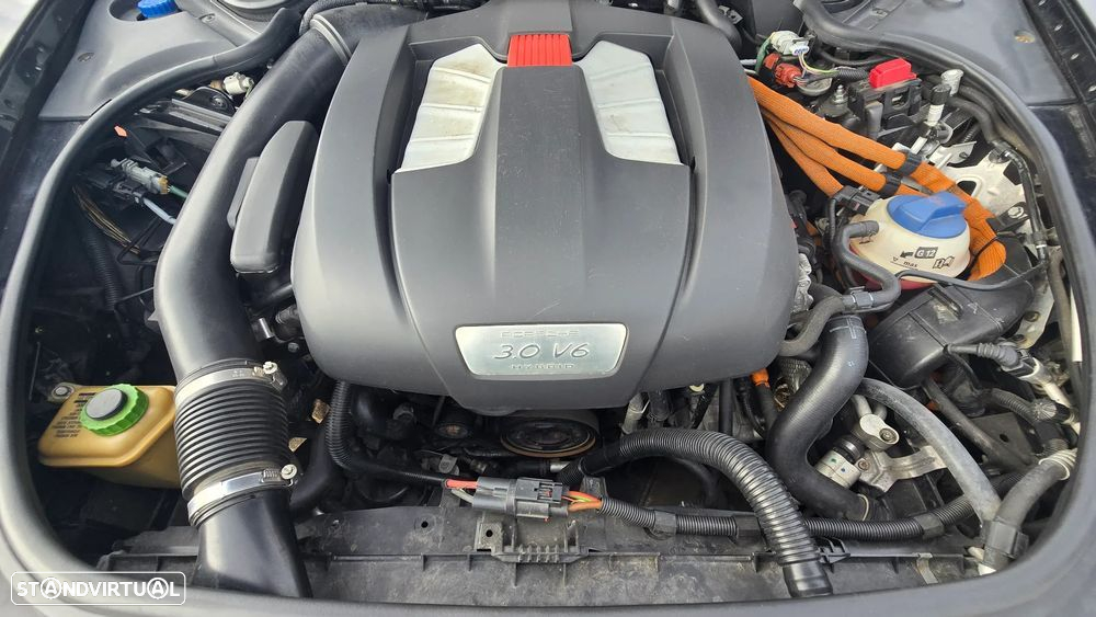 Porsche Panamera S Hybrid - 11