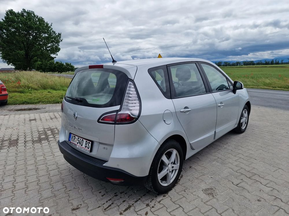 Renault Scenic 1.5 dCi Expression - 8