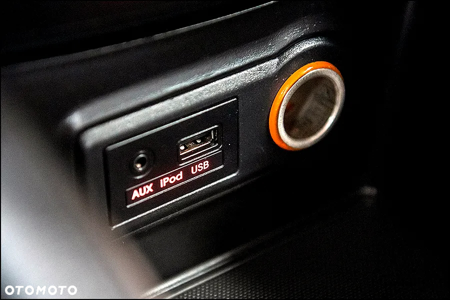 Kia Venga - 28