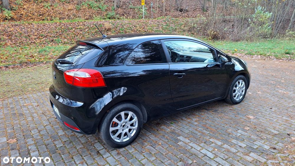 Kia Rio 1.2 Dream-Team Edition - 8