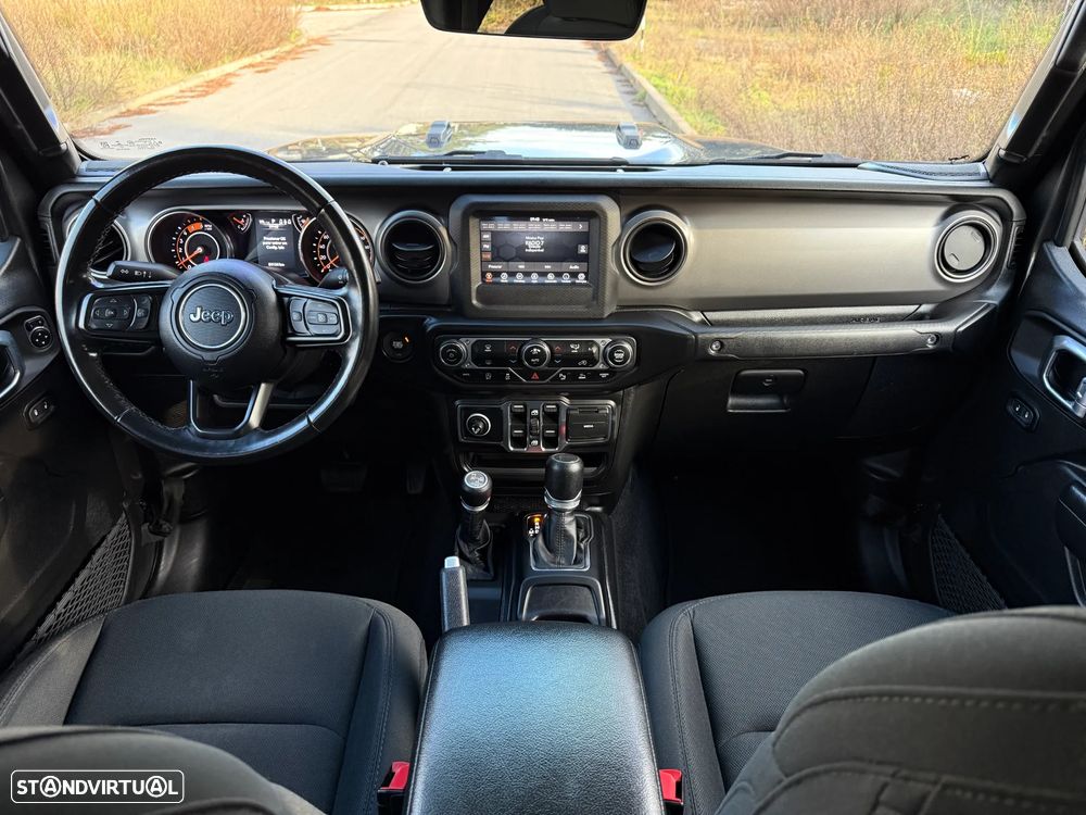 Jeep Gladiator 3.0V6 MultiJet AWD Auto Overland - 24