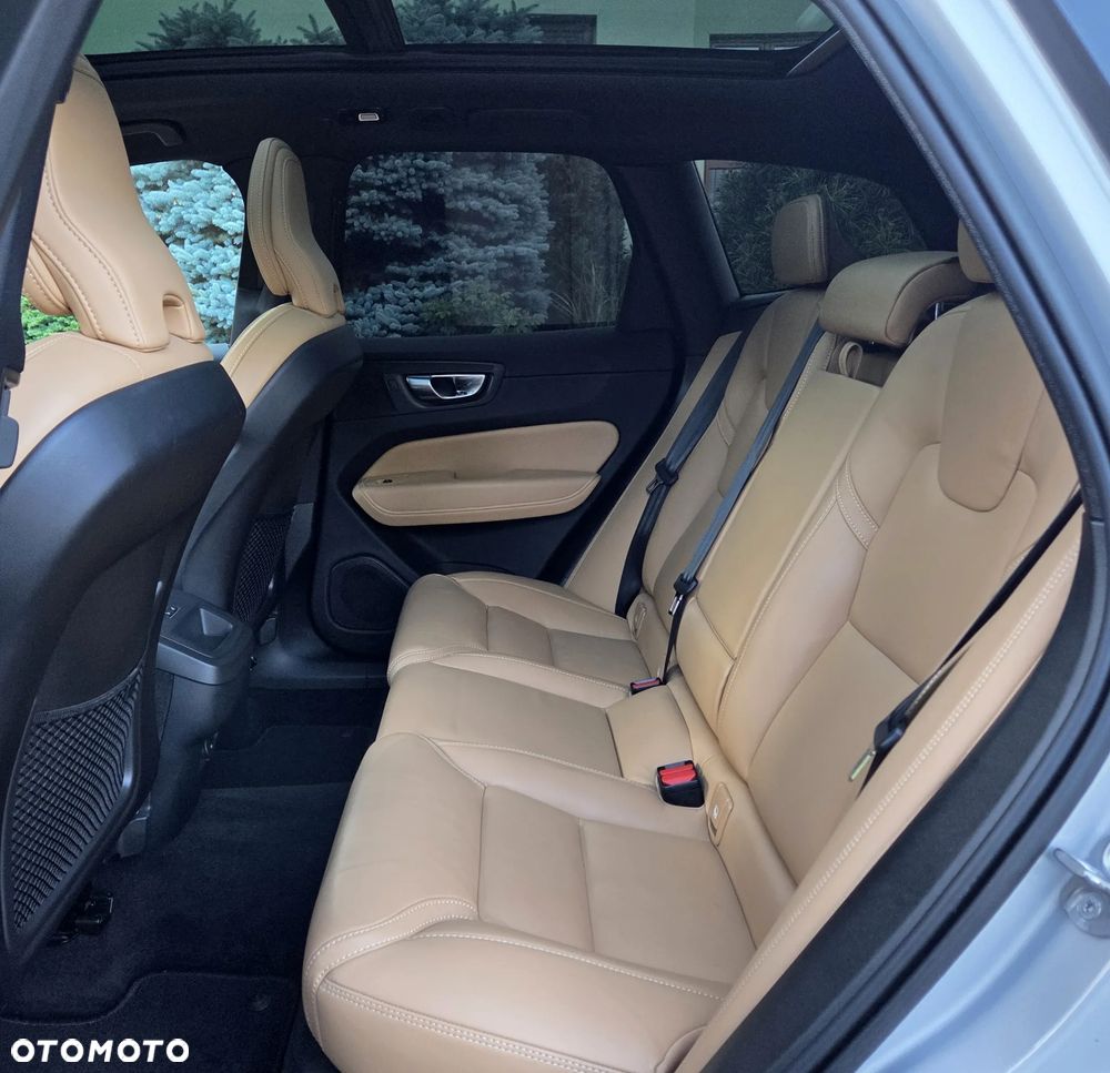 Volvo XC 60 B4 D Ultimate Dark - 26
