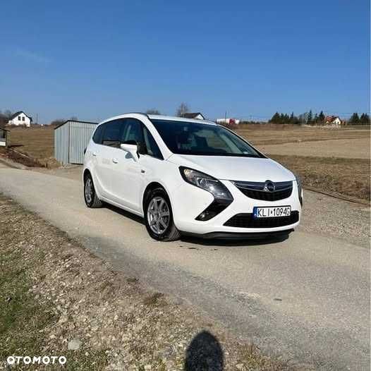Opel Zafira 2015 photo 3