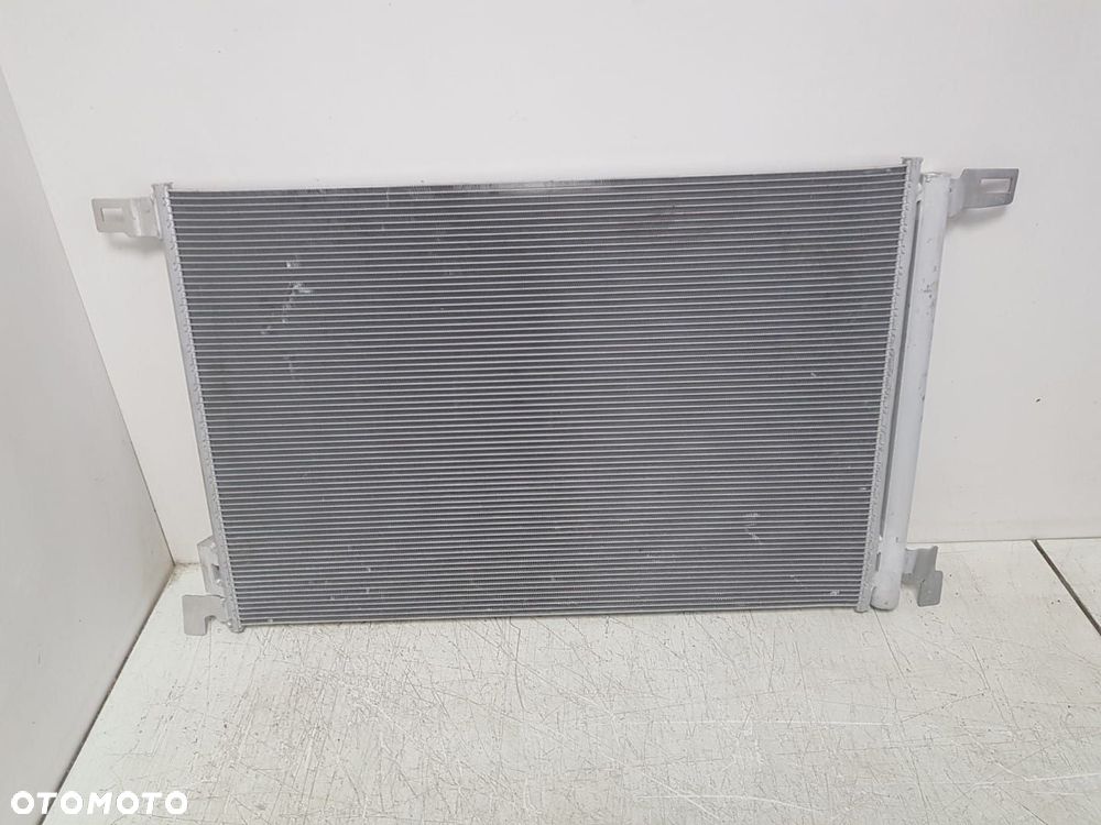 CHŁODNICA KLIMATYZACJI TOUAREG III 3 EHYBRID Q7 Q8 E-TRON 4M0816411R - 4