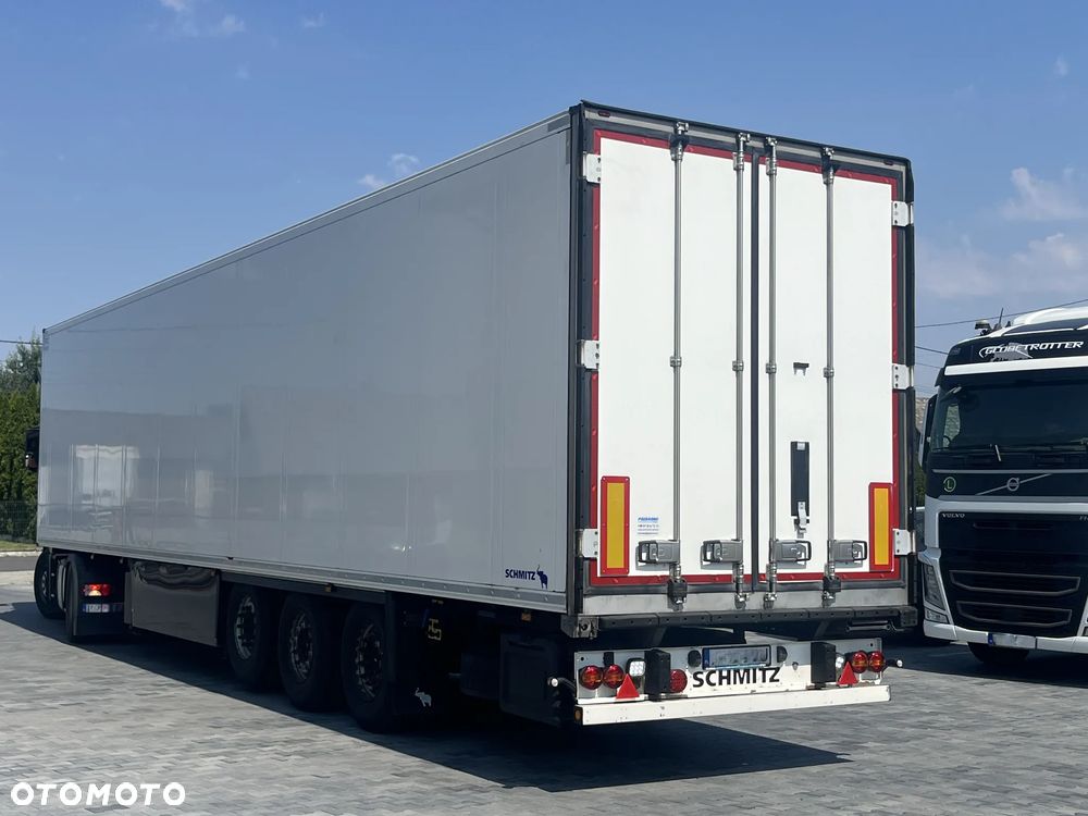 Schmitz Cargobull SCB / CHŁODNIA / NOWE OPONY / DOPPELSTOCK / CARIER VECTOR 1550 / DRUKARKA / 4 RYGLE/  2017 / OS PODNOSZONA / ZADBANA - 1