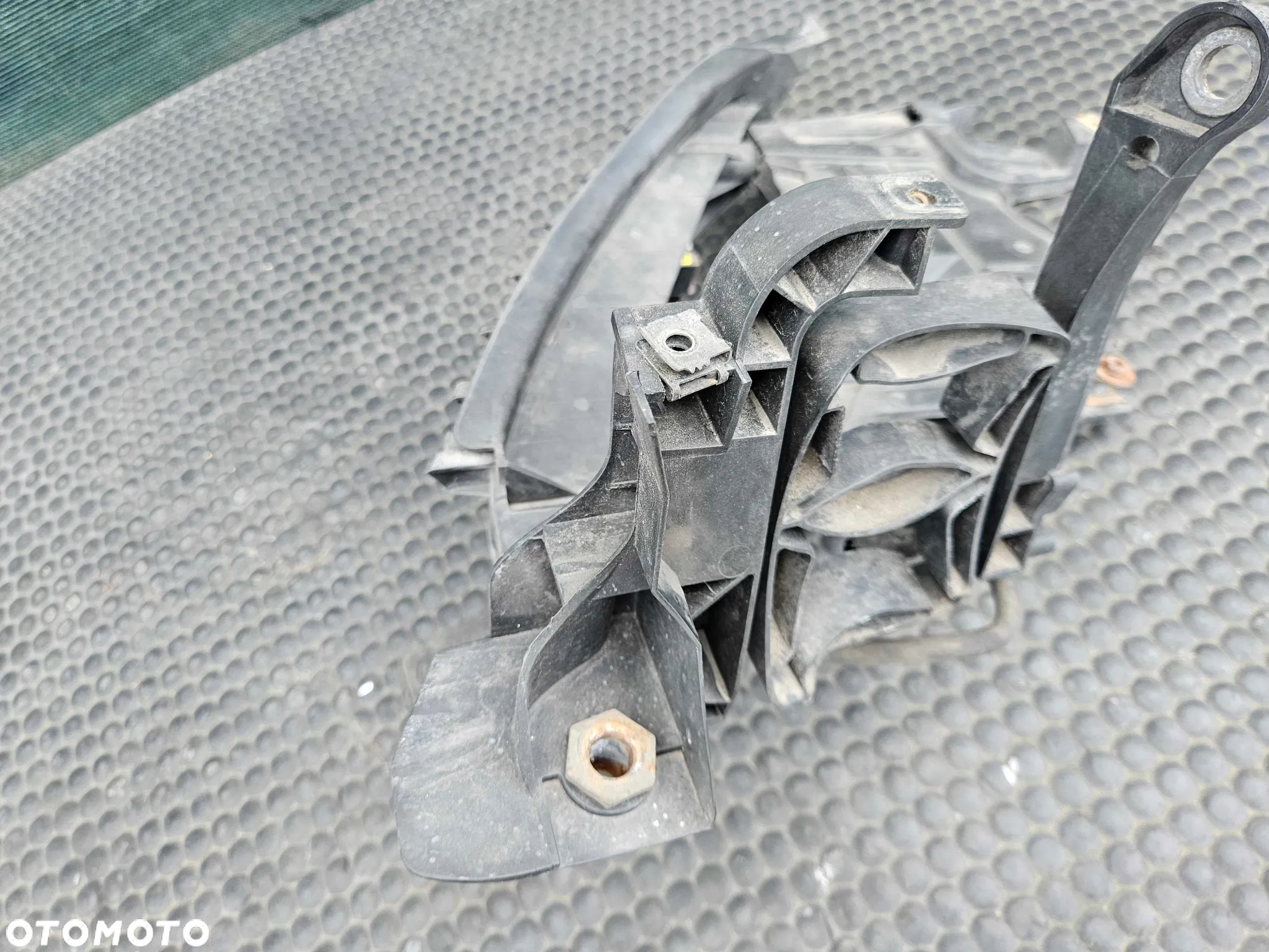 Slizg Lampy Mocowanie Lampa Uchwyt Pod Lampe Lewy Prawy Spryskiwacz Czujnik Audi A4 B8 - 36