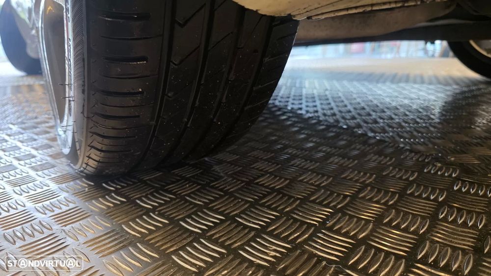 Mercedes-Benz A 200 d AMG Line - 31