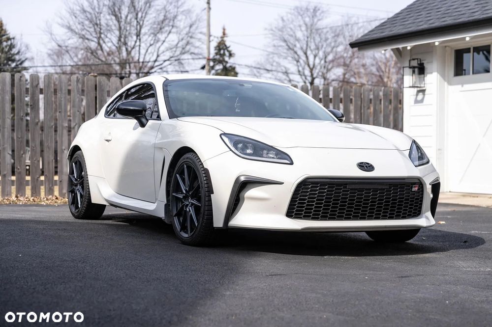 Toyota GR86 2.4 Dynamic - 1