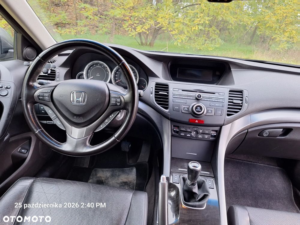 Honda Accord 2.0 Executive - 14