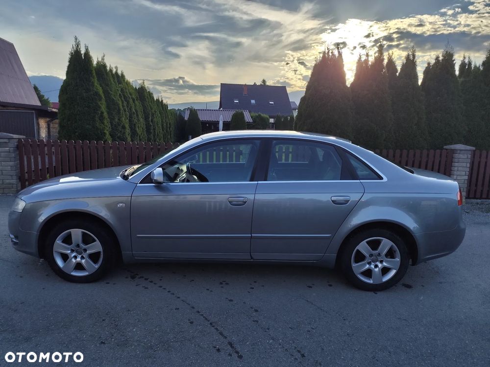 Audi A4 Limousine - 2