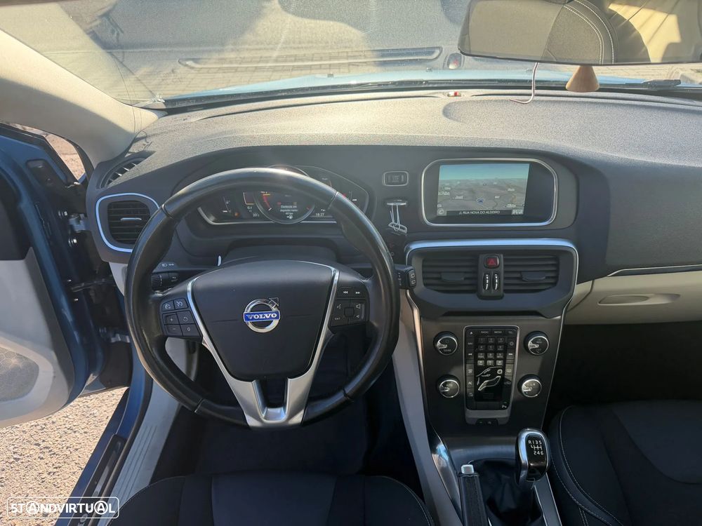 Volvo V40 1.6 D2 Momentum Eco - 14