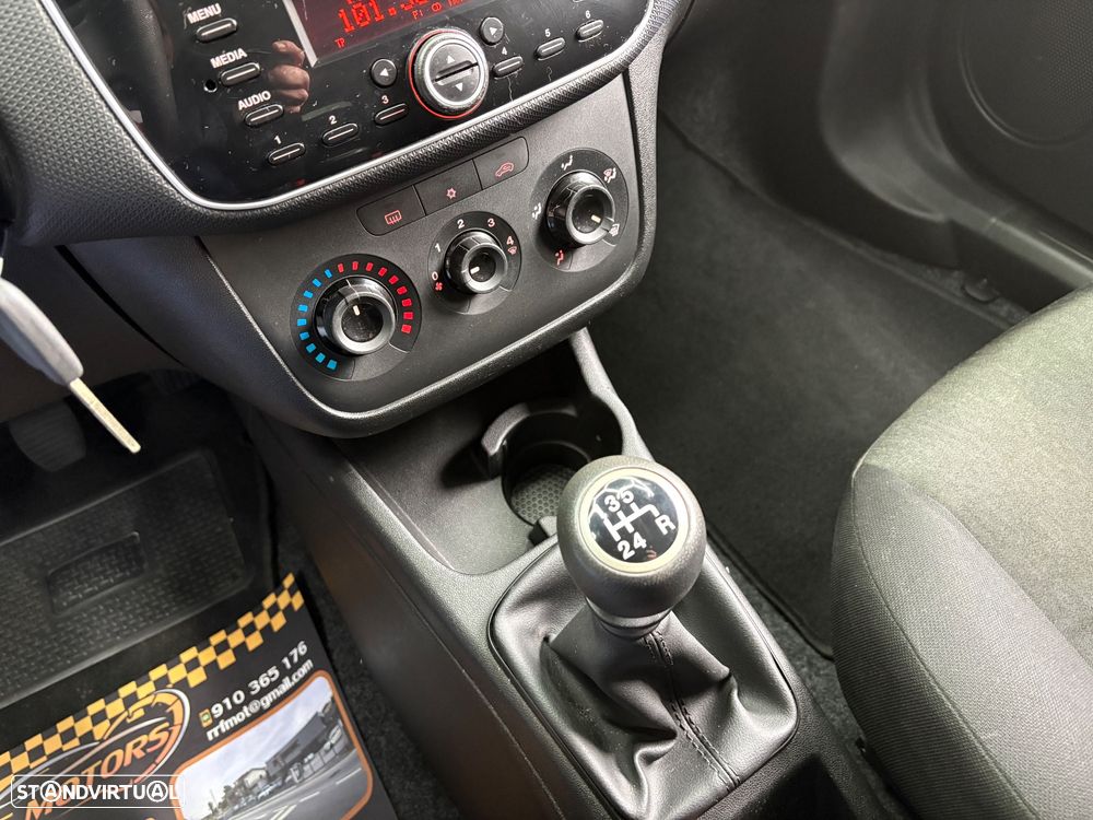 Fiat Grande Punto - 12