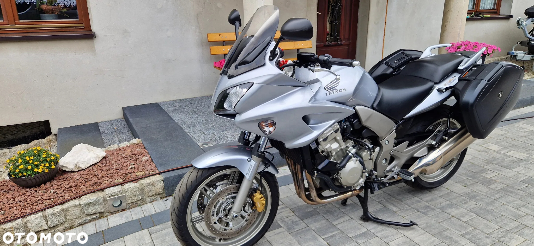 Honda CBF - 9
