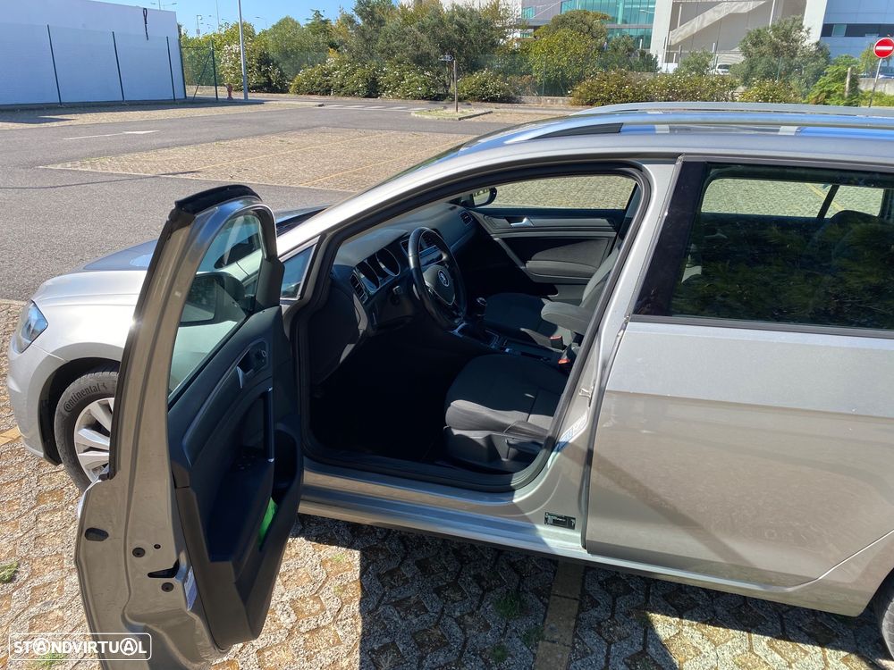 VW Golf Variant 1.0 TSI Confortline - 11