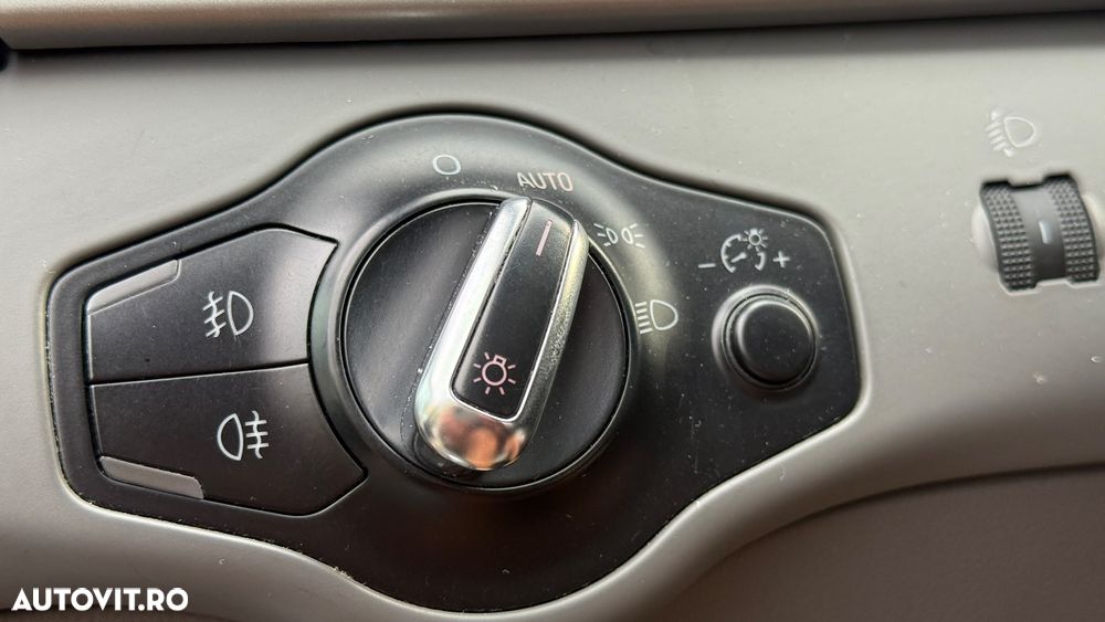 Audi A4 Limuzina 2.0 TDI B8 - 24